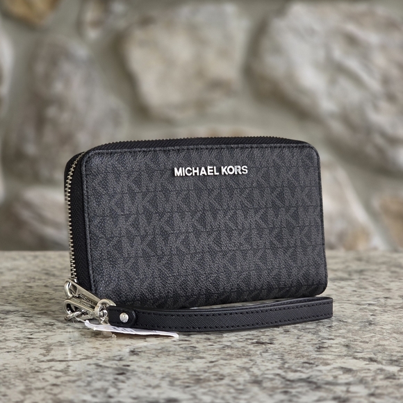 Michael Kors Jet Set Logo Phone Wristlet Black - Picture 1 of 6